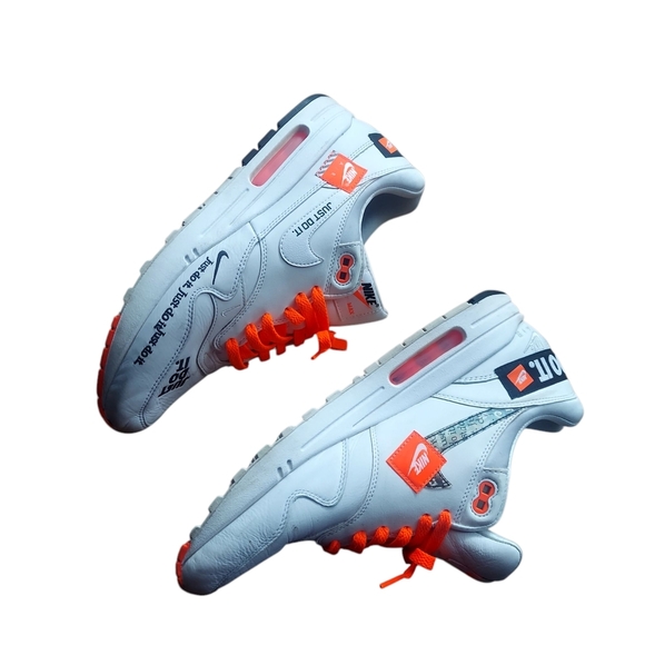 Nike White Sneakers with Orange‎ Laces - Picture 4 of 12